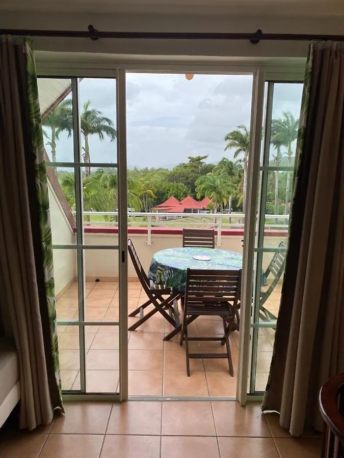 Appartement Studio Tropical Avec Vue Mer Dans Une Residence Hoteliere Sainte-Luce
